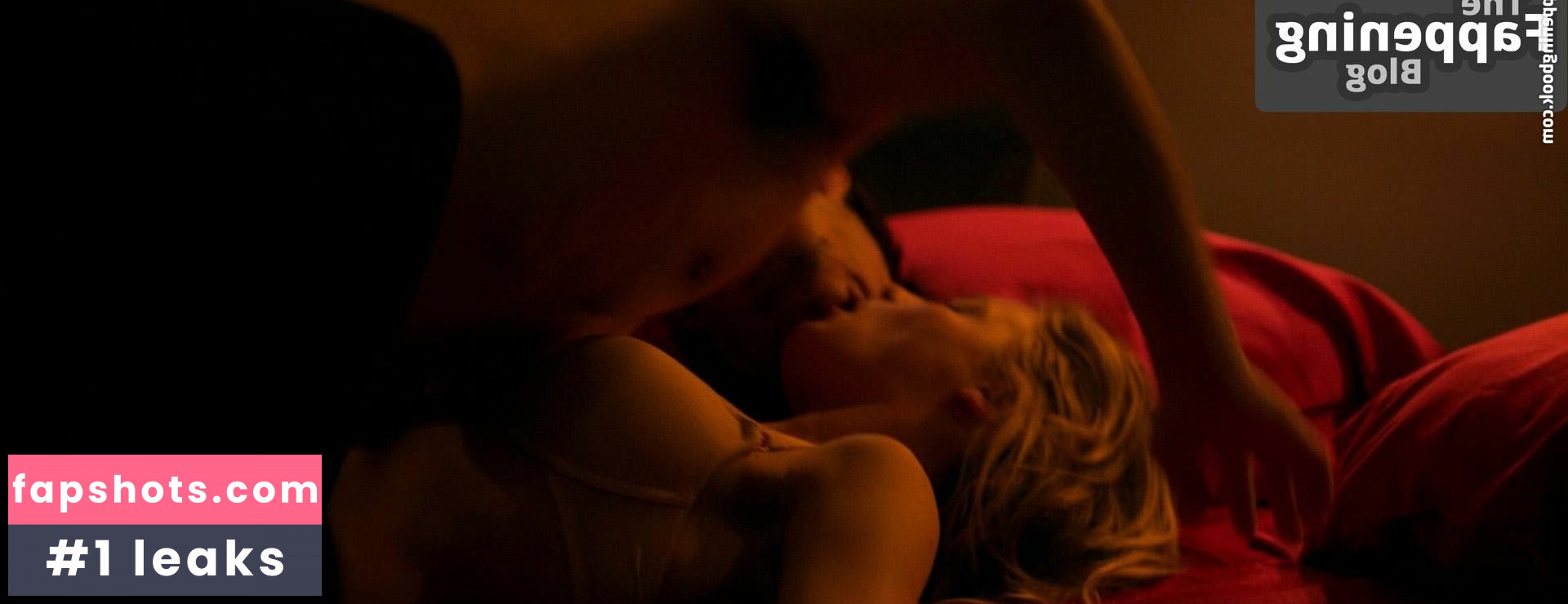 Gillian Jacobs gallery photo #18