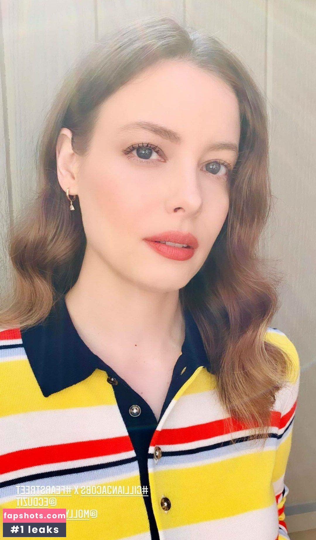 Gillian Jacobs gallery photo #37