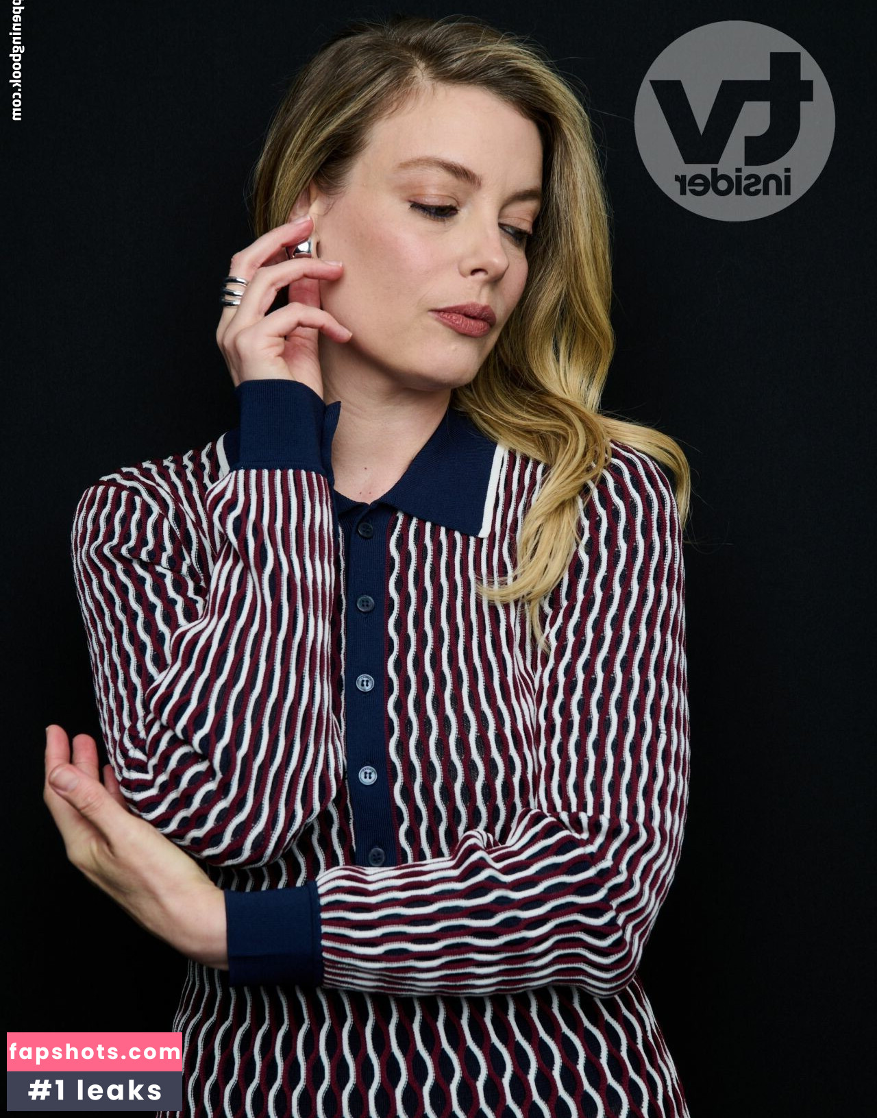 Gillian Jacobs gallery photo #7