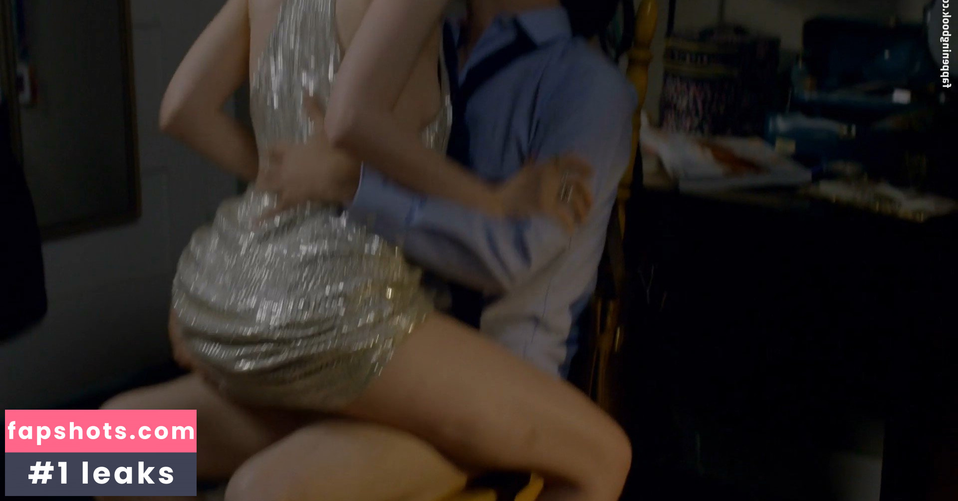 Gillian Jacobs gallery photo #63