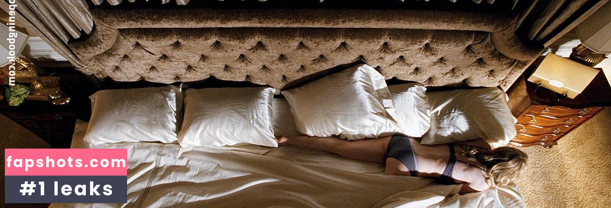 Gillian Jacobs gallery photo #72