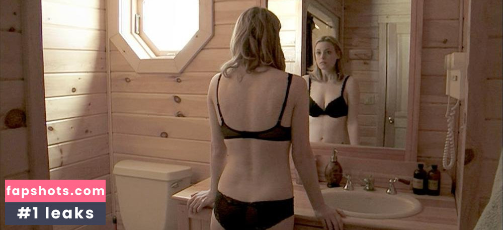 Gillian Jacobs gallery photo #89