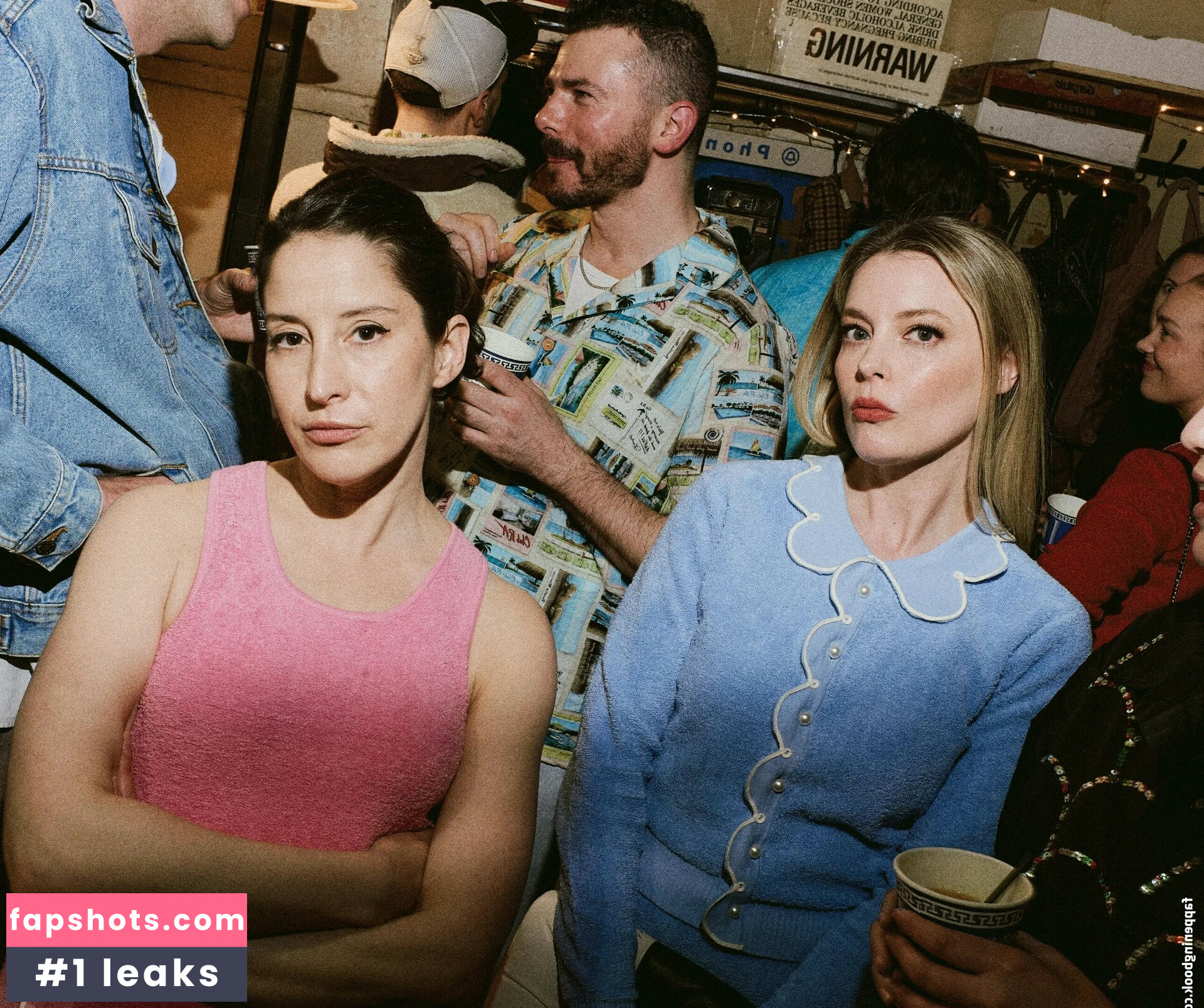 Gillian Jacobs gallery photo #10