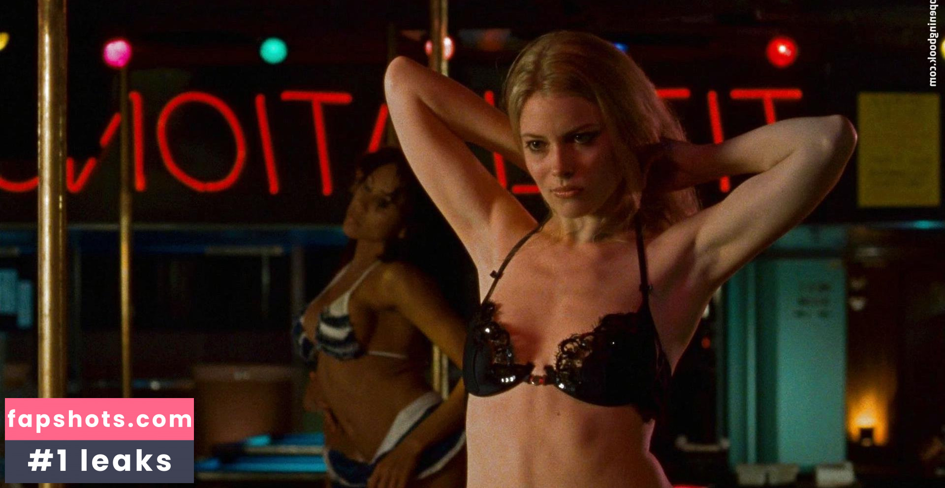 Gillian Jacobs gallery photo #97