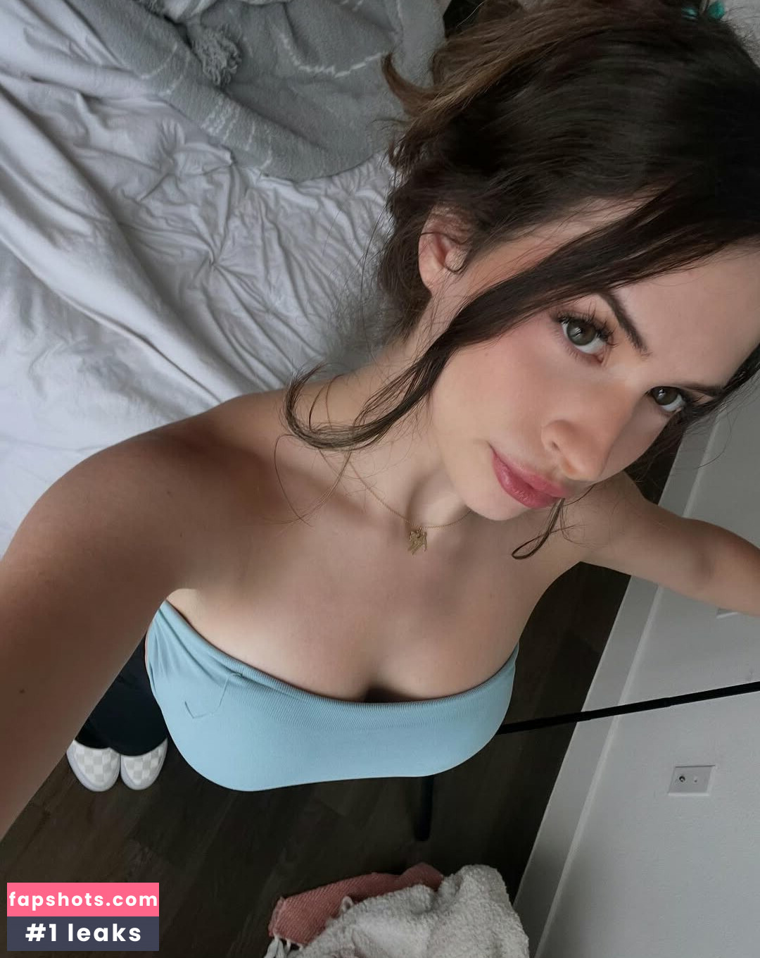 GillianAprils gallery photo #11