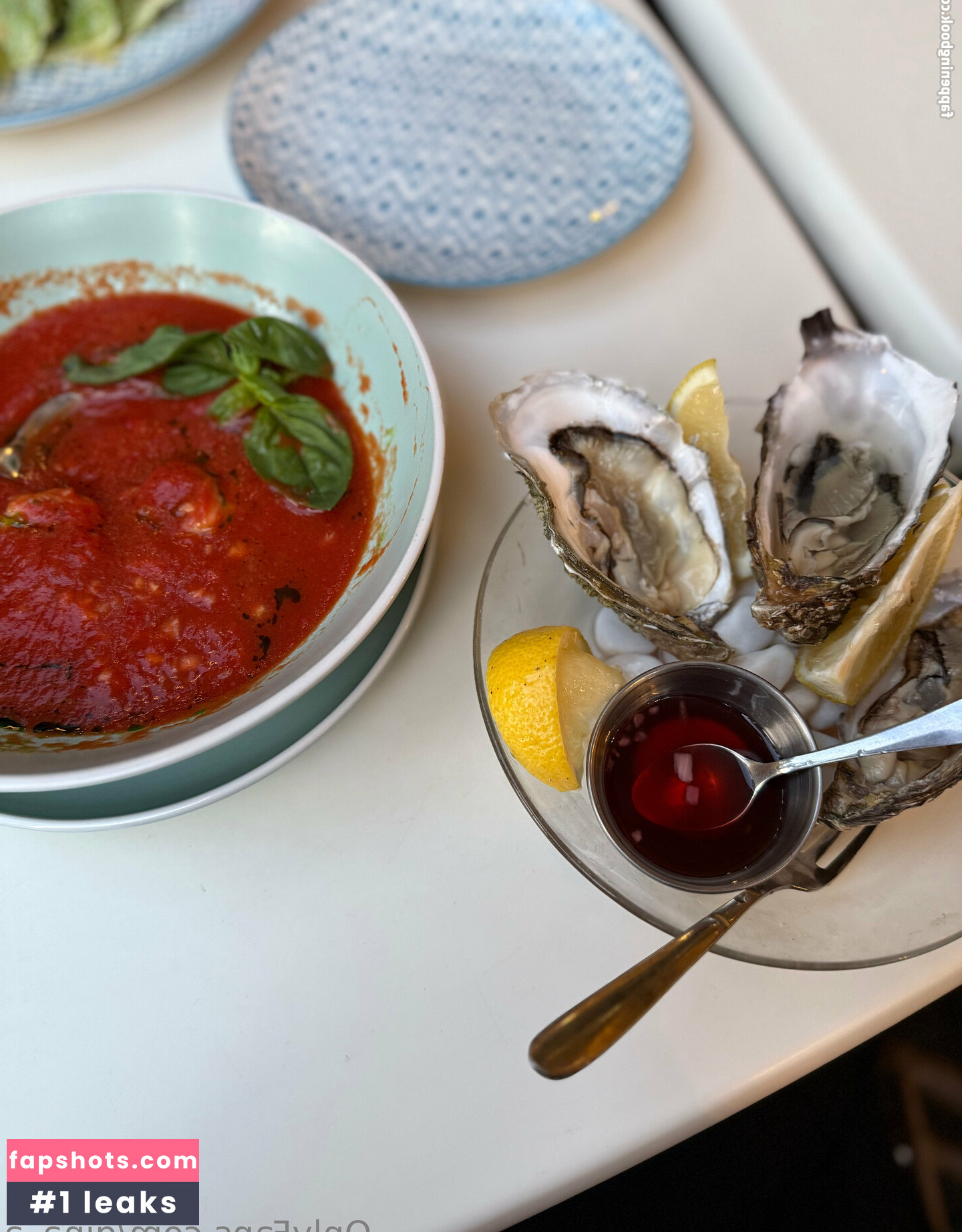 Gina_a nude babe gallery