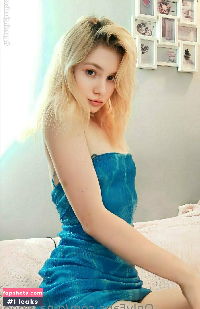 gina_booo gallery photo #40