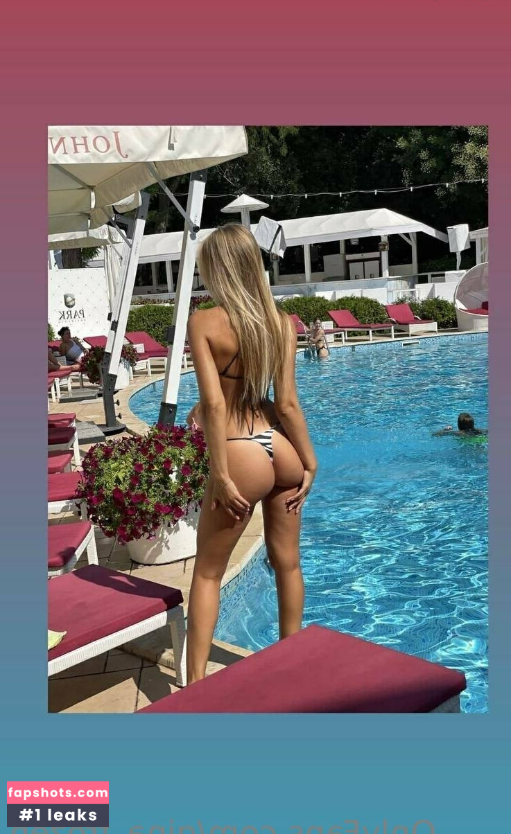 Gina Frozen gallery photo #35