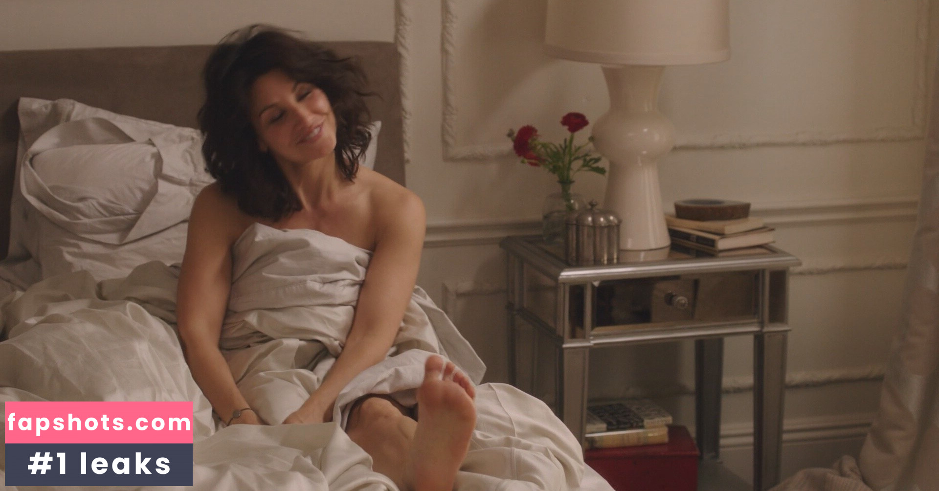 Gina Gershon gallery photo #18