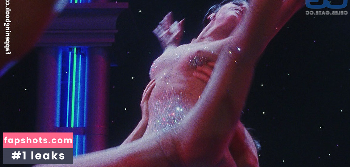 Gina Gershon gallery photo #3