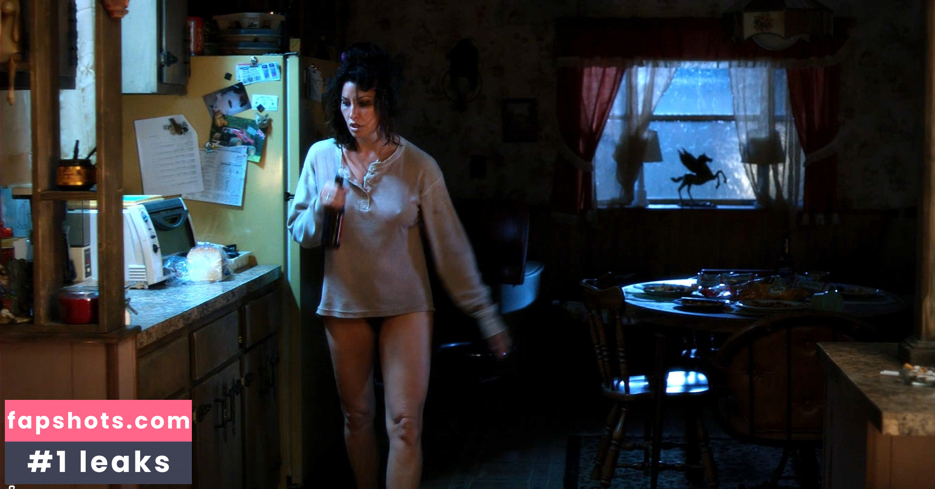 Gina Gershon gallery photo #24