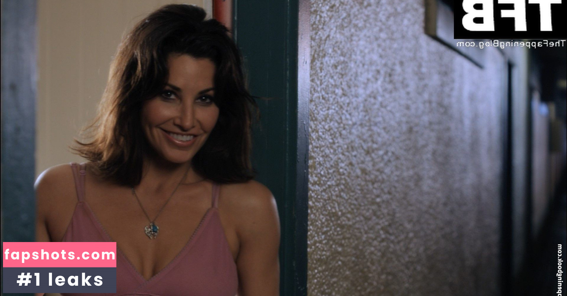 Gina Gershon gallery photo #28