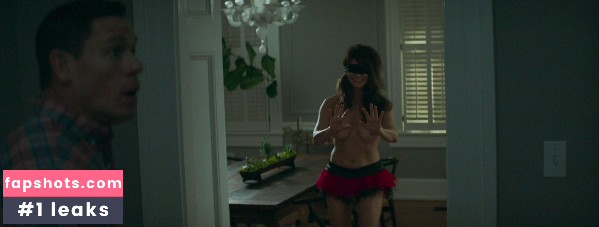 Gina Gershon gallery photo #97