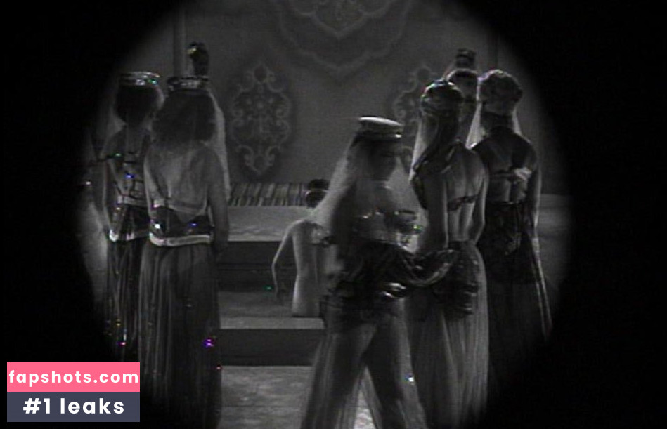 Gina Lollobrigida gallery photo #17