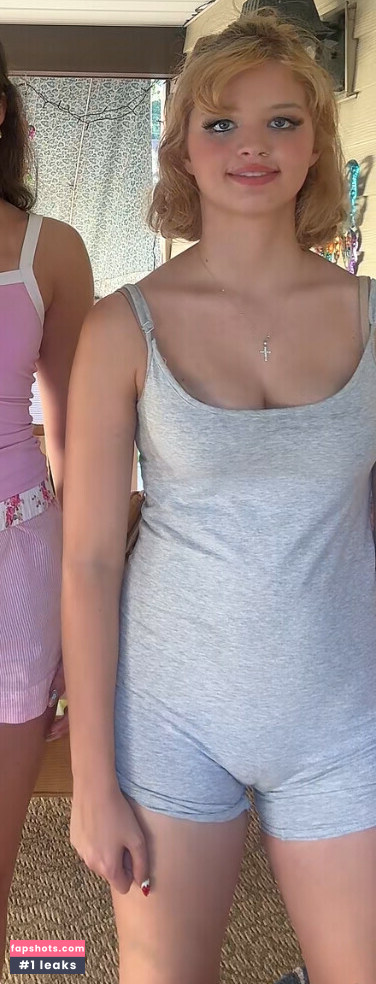 Gina Lynn gallery photo #15