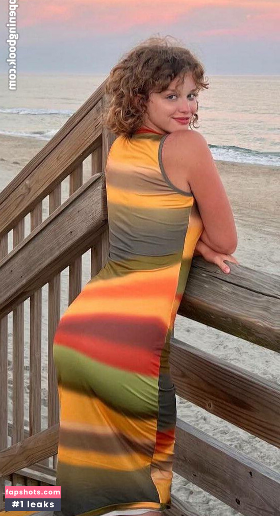 Gina Lynn gallery photo #16