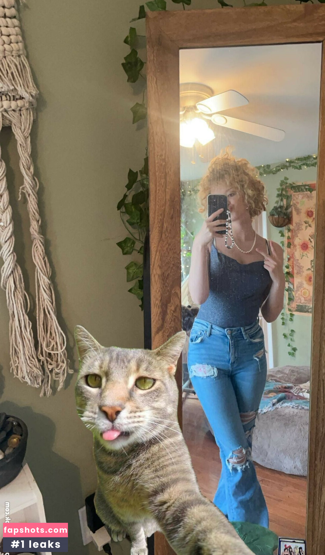 Gina Lynn gallery photo #23