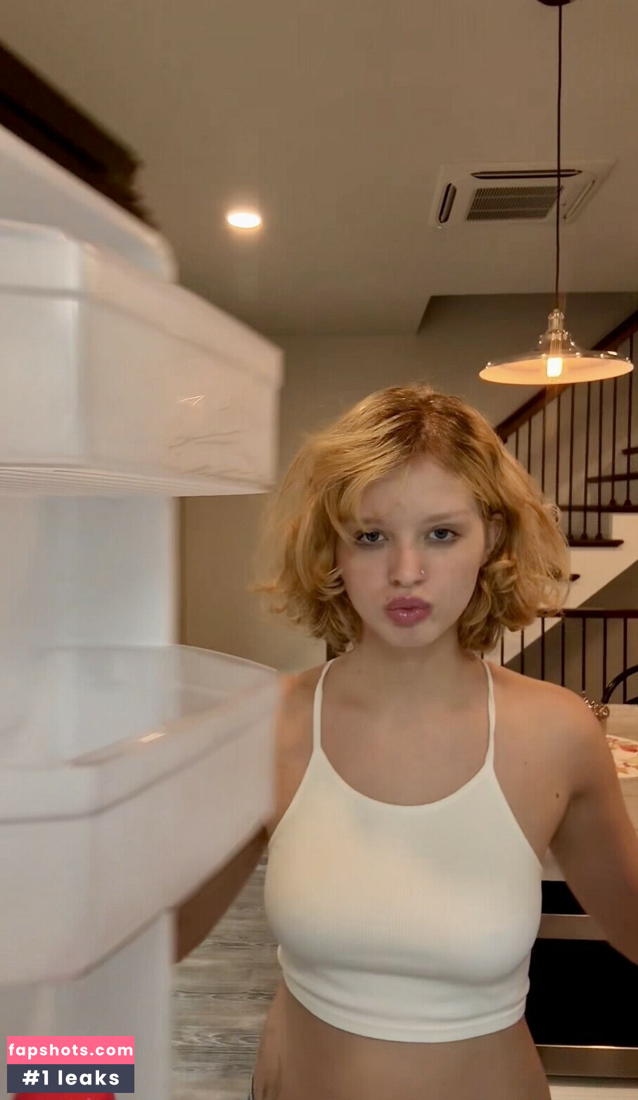 Gina Lynn gallery photo #4