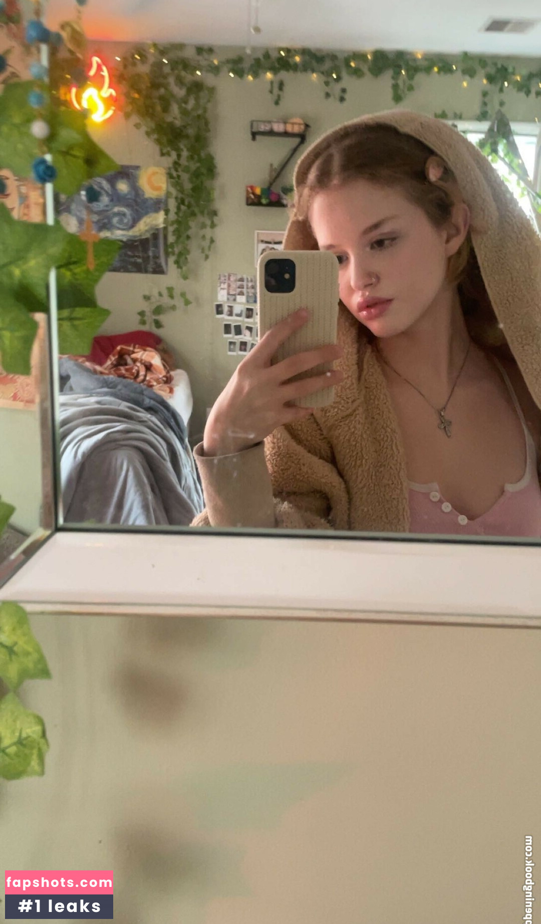 Gina Lynn gallery photo #34