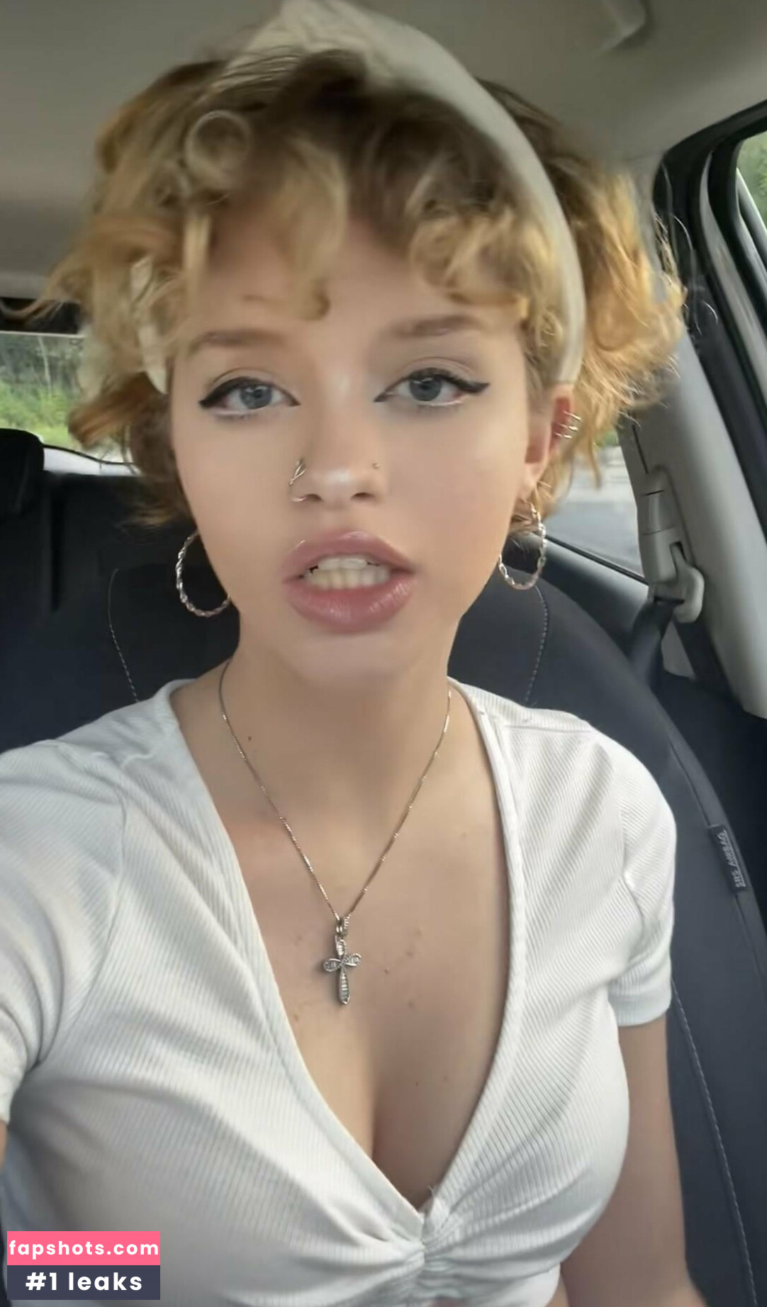 Gina Lynn gallery photo #43