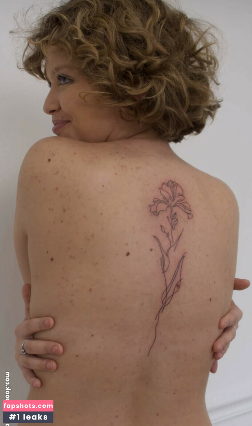 Gina Lynn gallery photo #49