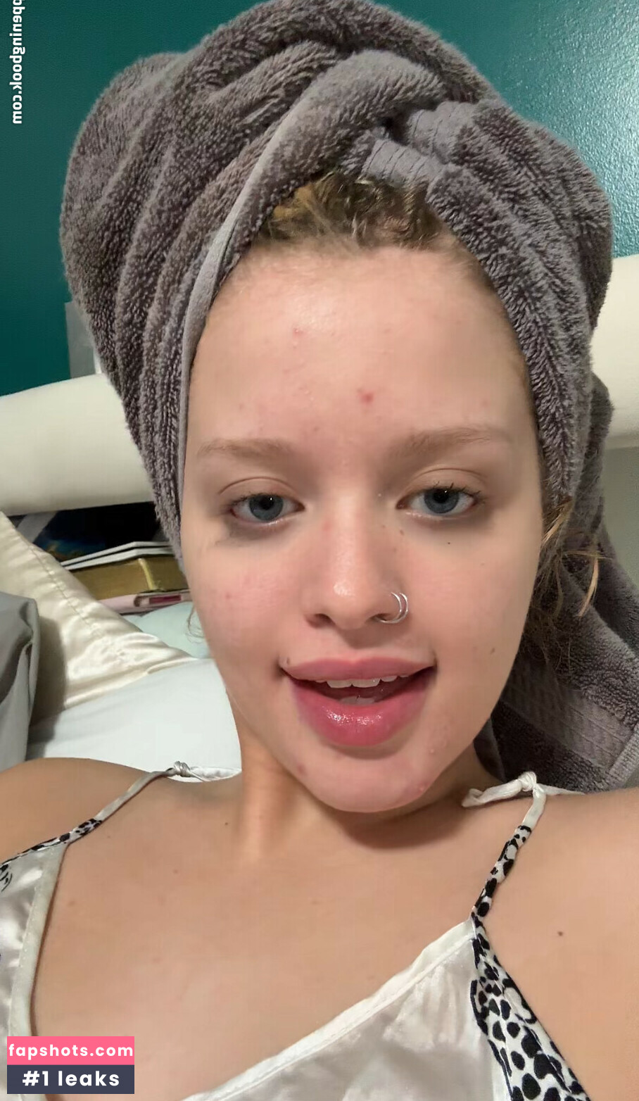 Gina Lynn gallery photo #6