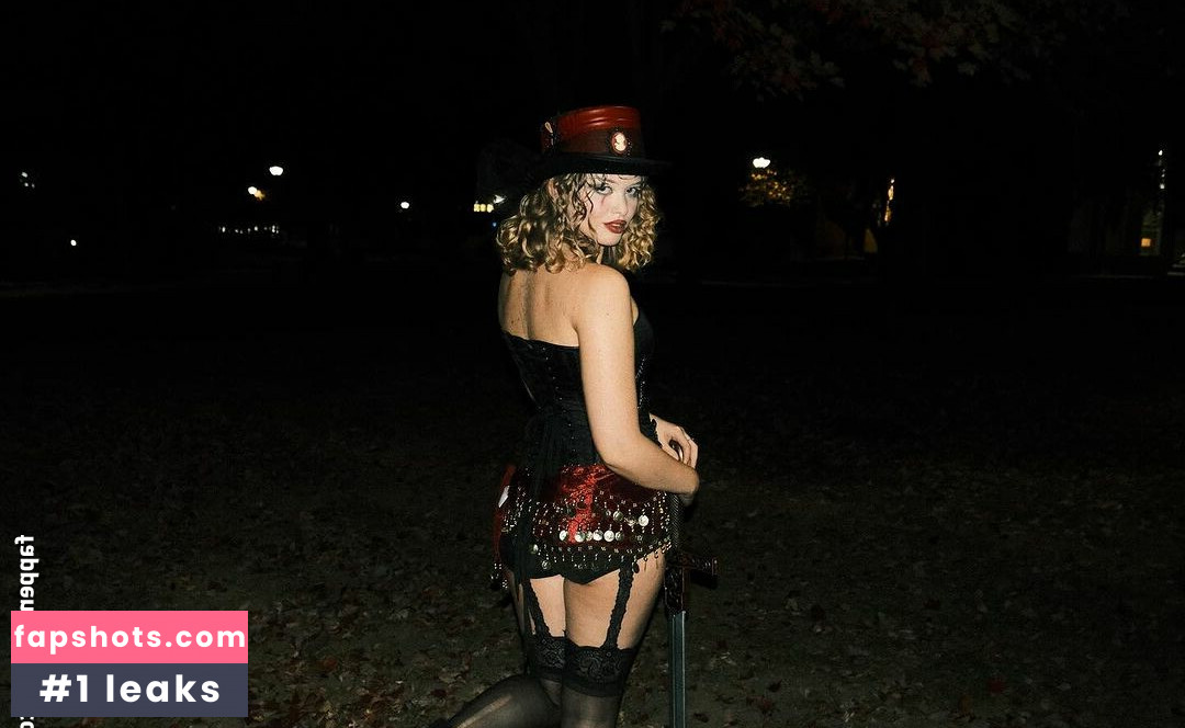 Gina Lynn gallery photo #61