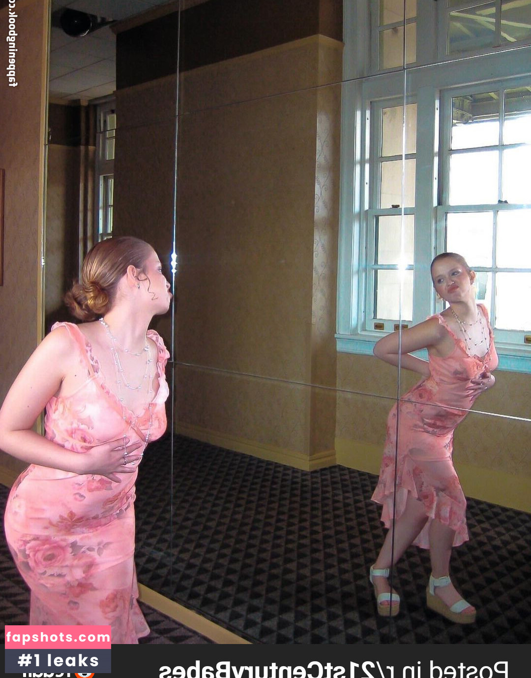 Gina Lynn gallery photo #70