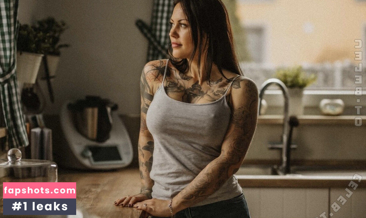 Gina Ray gallery photo #9