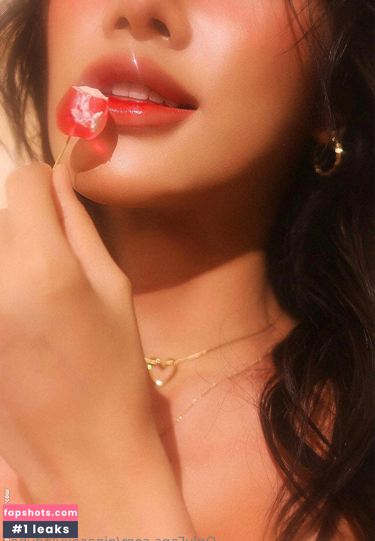 ginasexyladyboy nude babe gallery