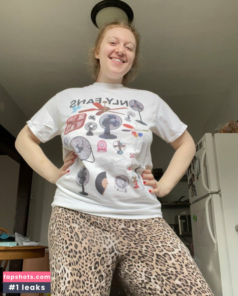 Ginger Rapunzel gallery photo #4