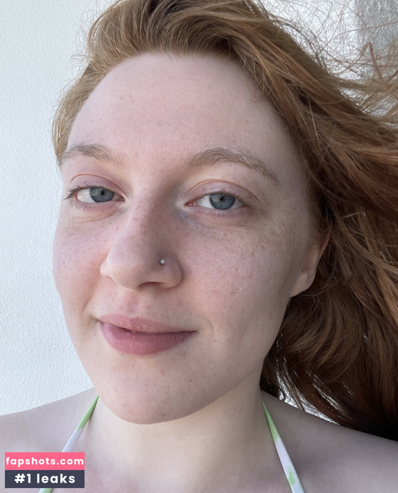 Ginger Rapunzel gallery photo #36