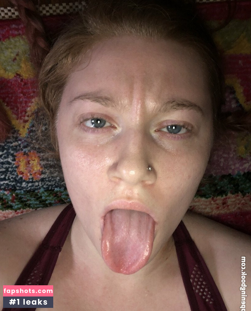 Ginger Rapunzel gallery photo #9