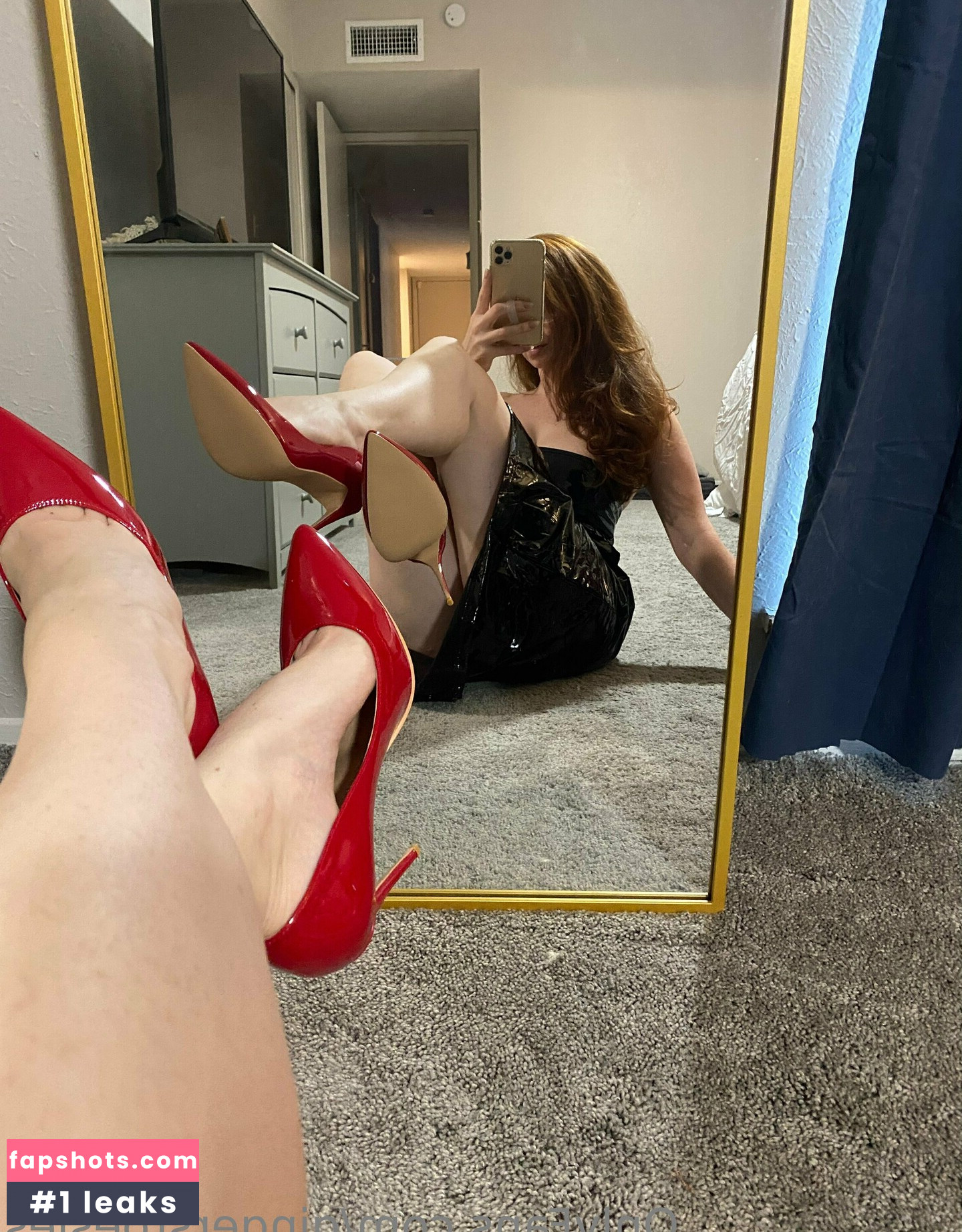 Gingerstoesies gallery photo #43