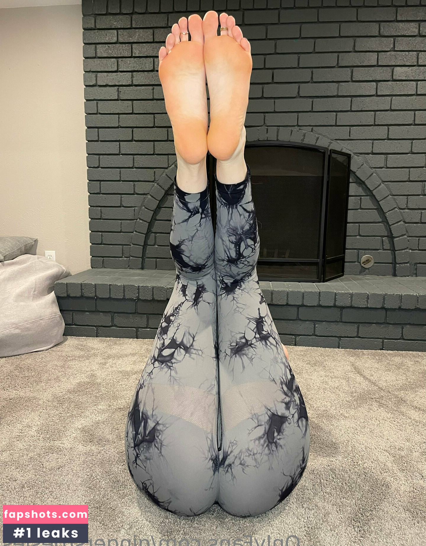 Gingerstoesies gallery photo #56