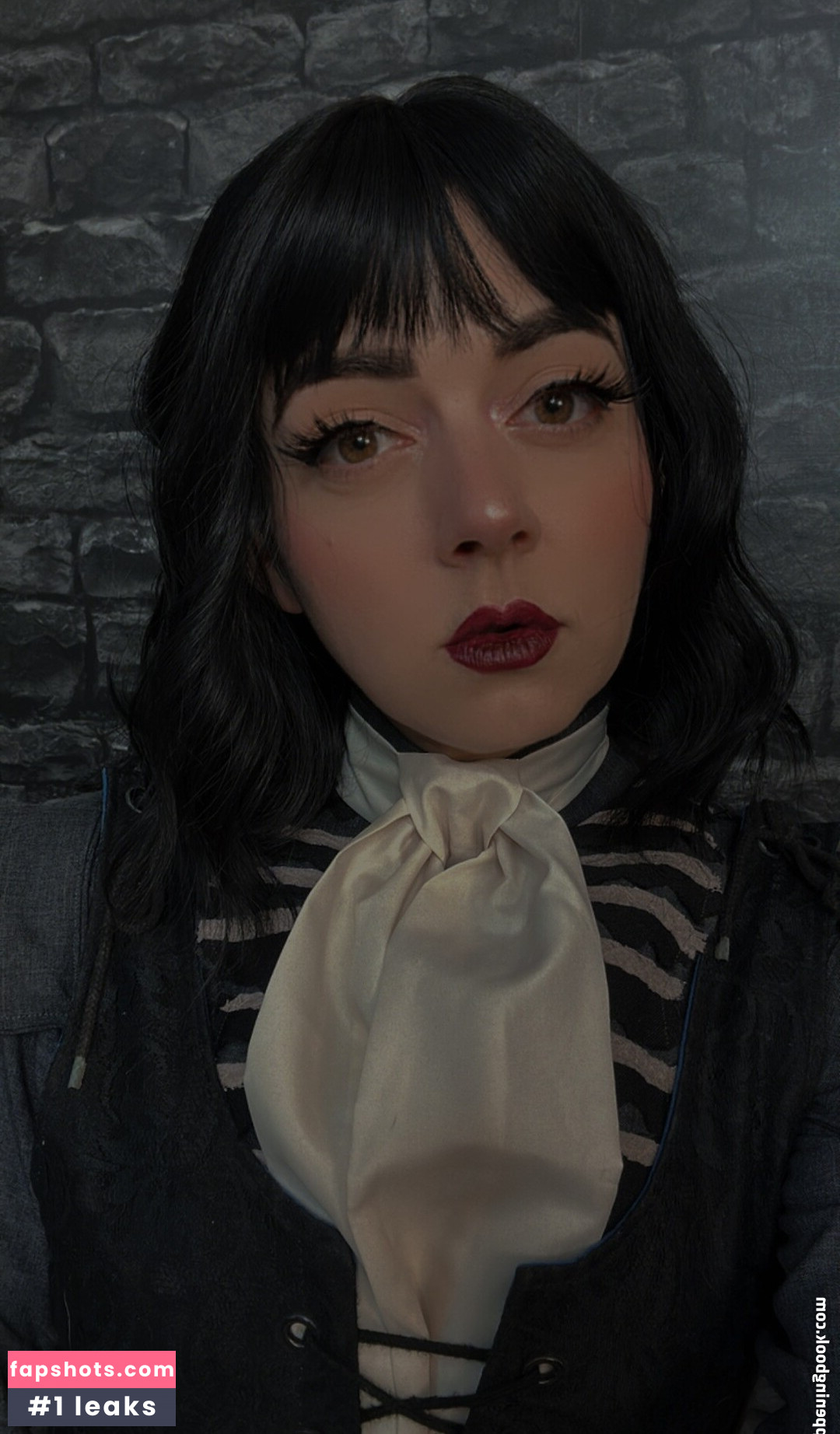 Ginny Di gallery photo #2