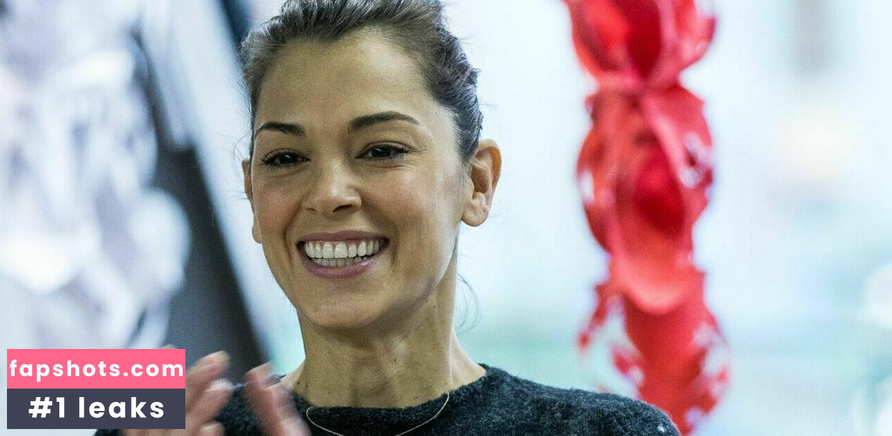 Giorgia Surina gallery photo #12