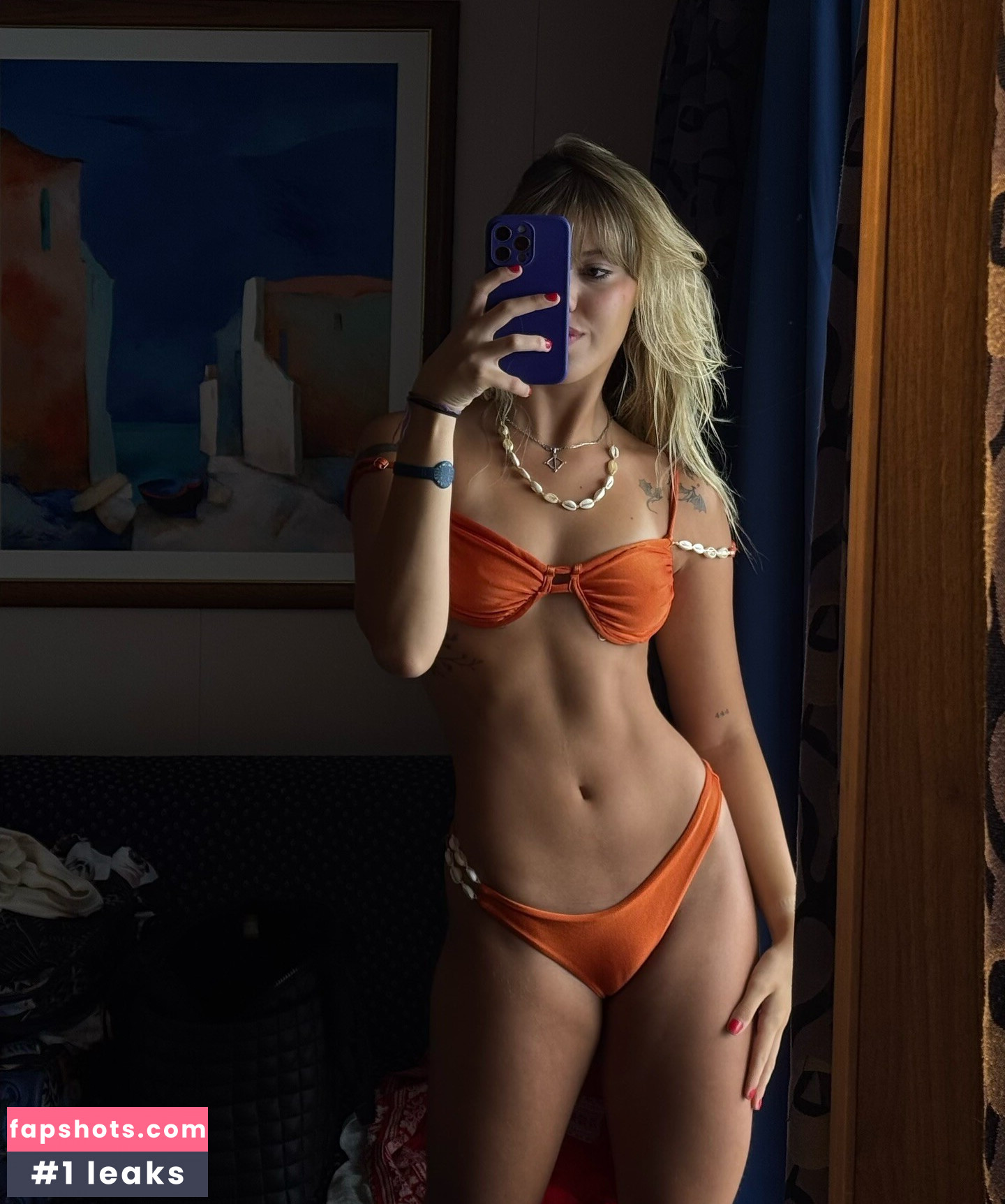 Giovana Aguilera gallery photo #3