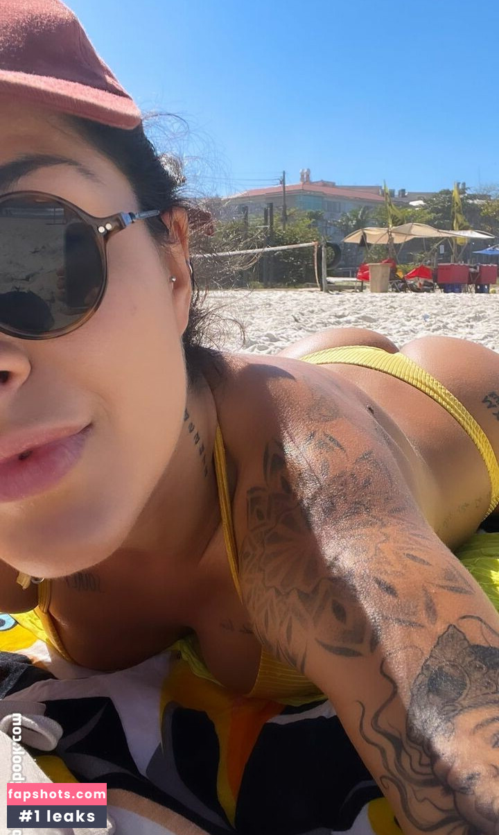 Giovana Fagundes nude babe gallery