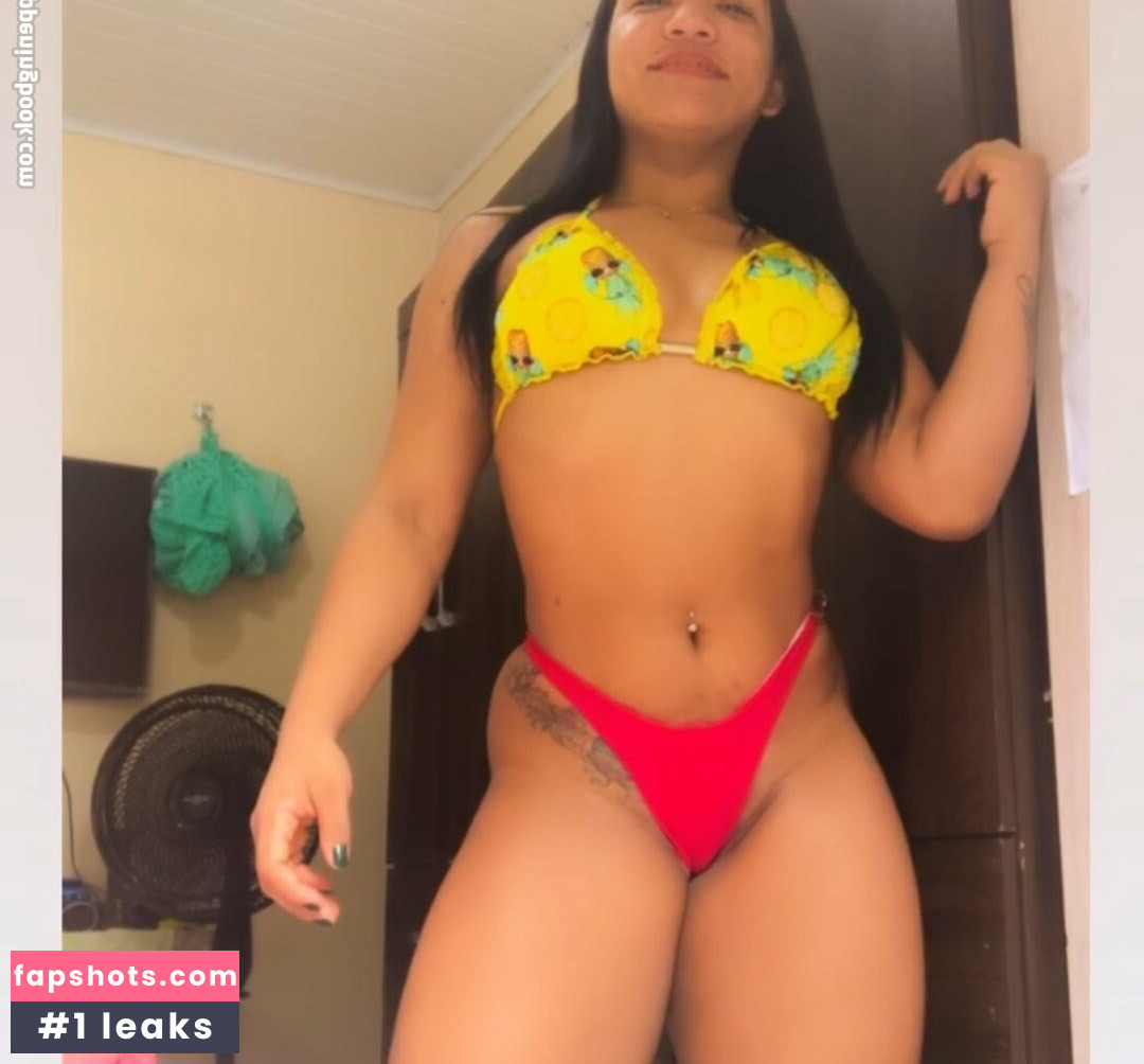 Giovana Souza gallery photo #12