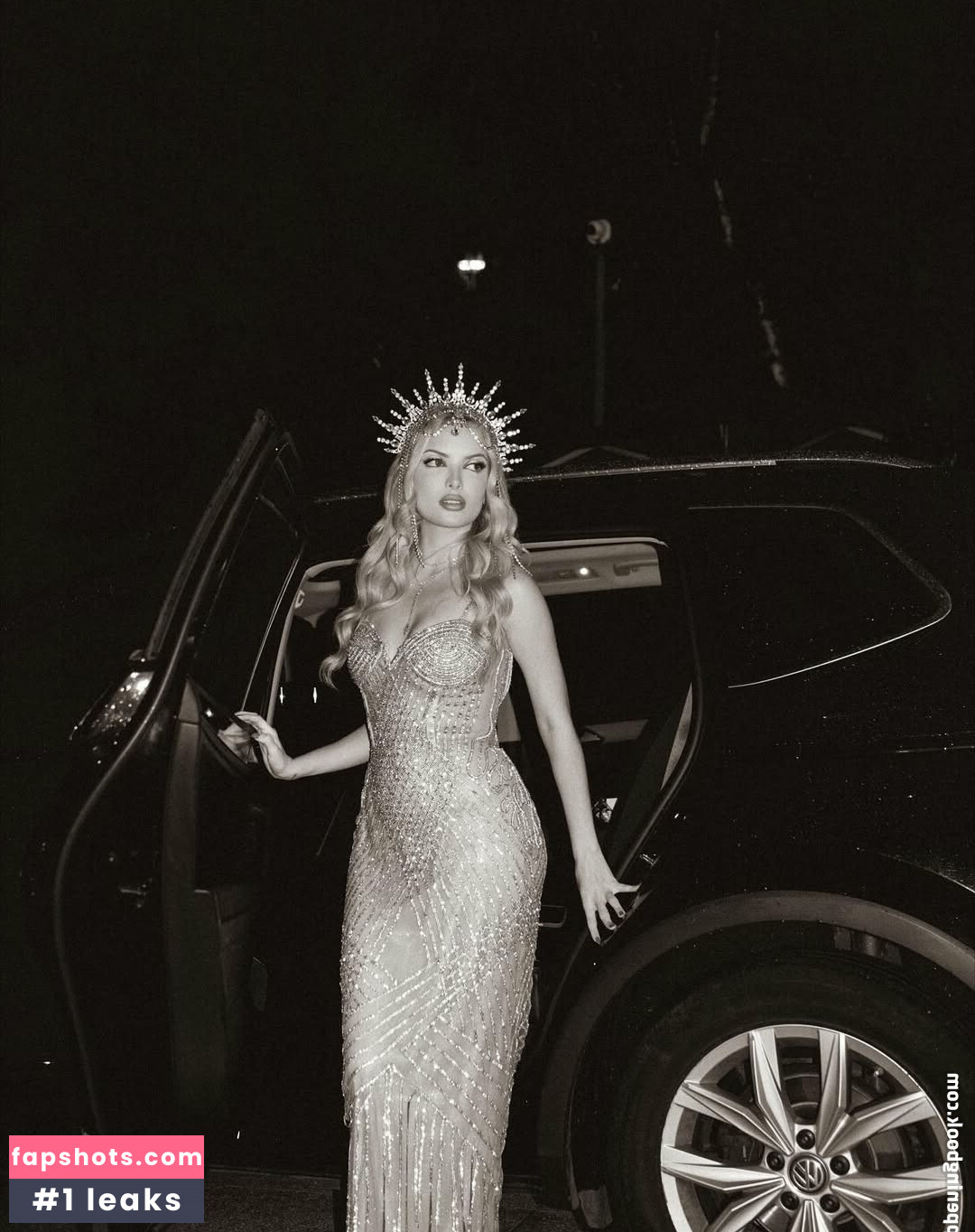 Giovanna Chaves gallery photo #2