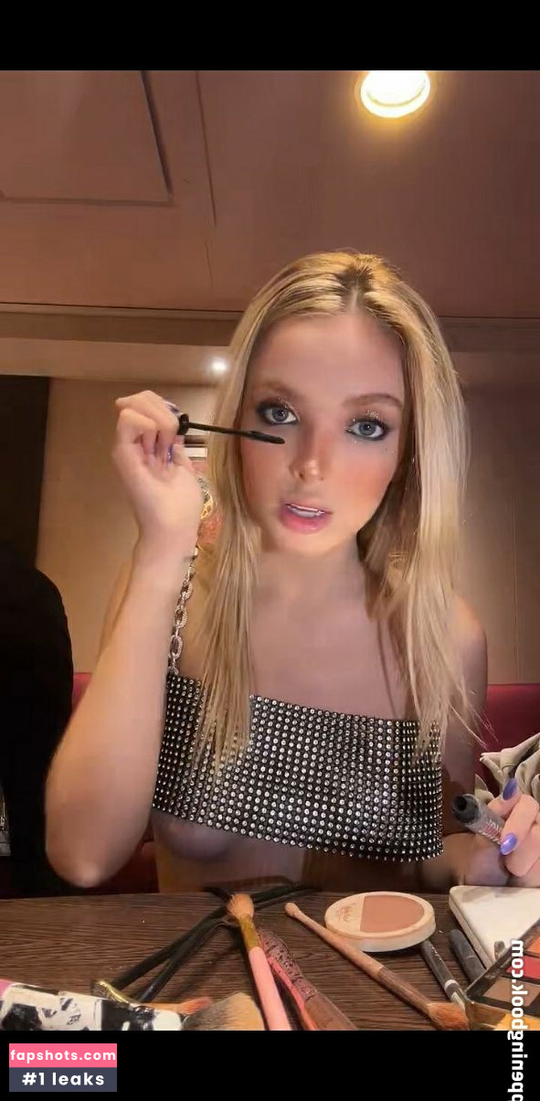 Giovanna Chaves gallery photo #26