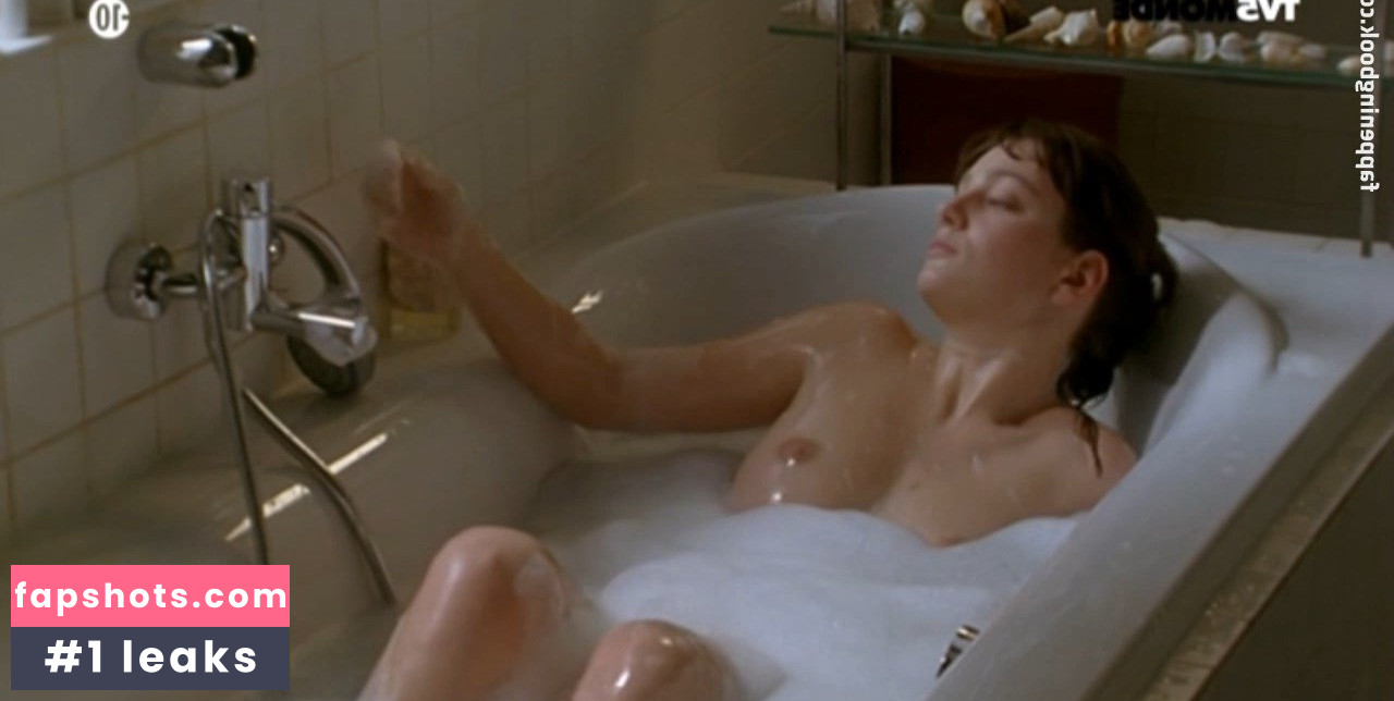 Giovanna Mezzogiorno gallery photo #17