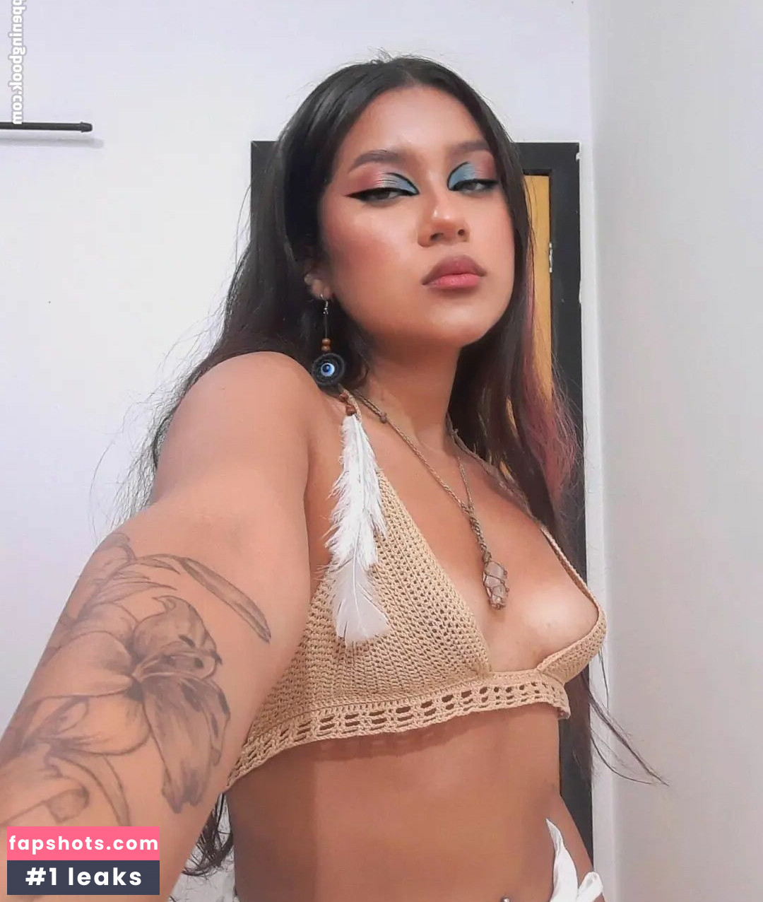 Giovanna Santos gallery photo #10