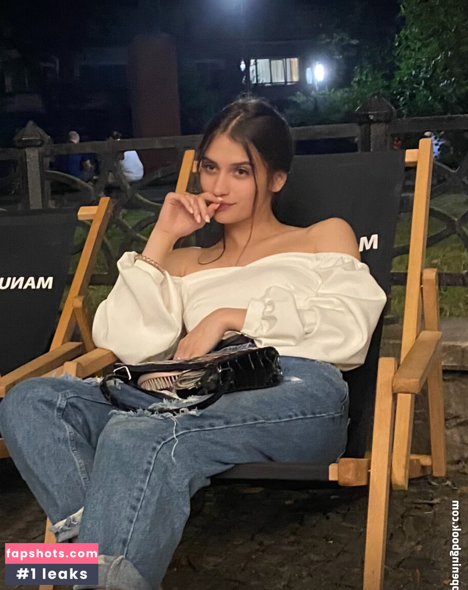 girl_elvira gallery photo #11