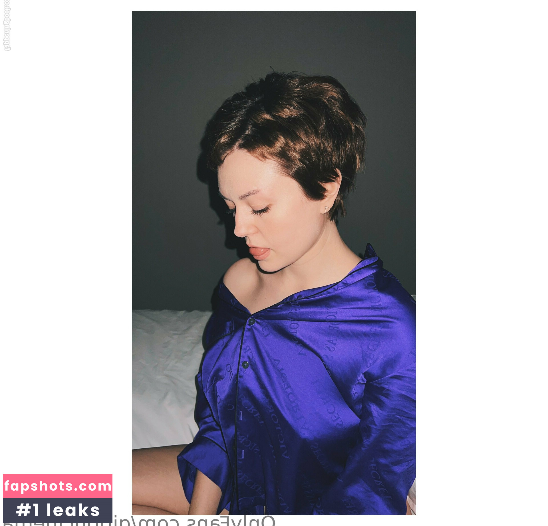 Girl On Cinema gallery photo #102