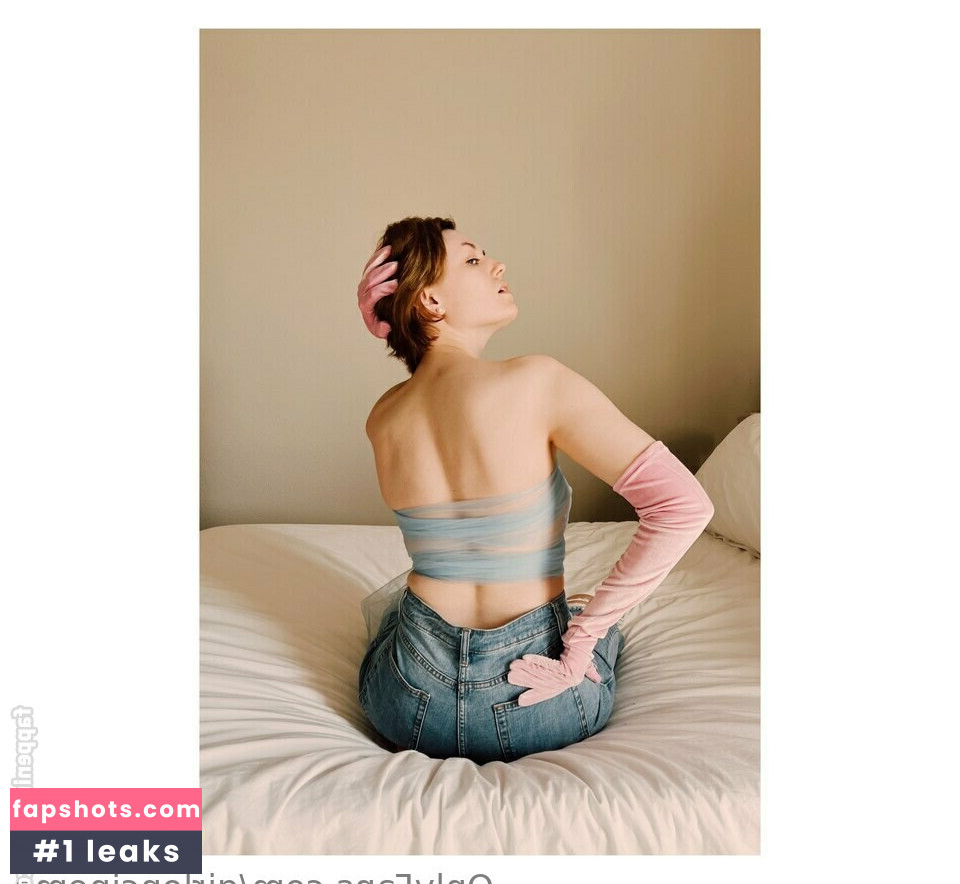 Girl On Cinema gallery photo #111