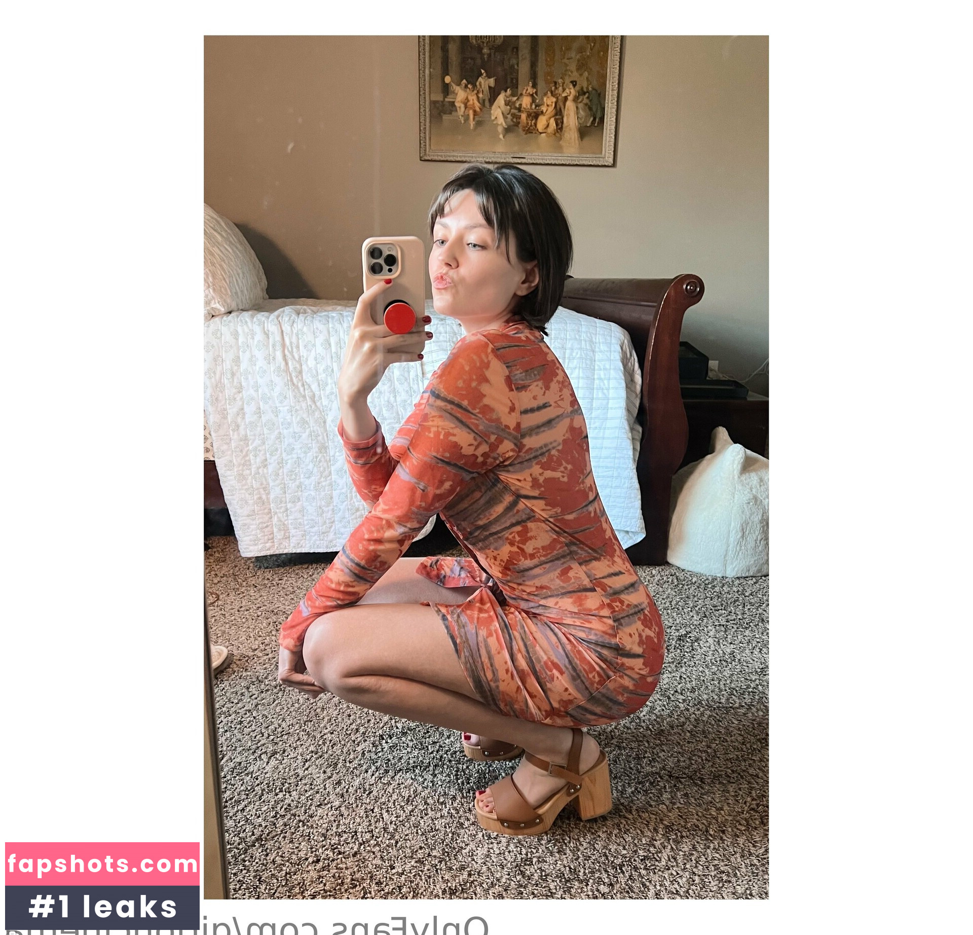 Girl On Cinema gallery photo #16