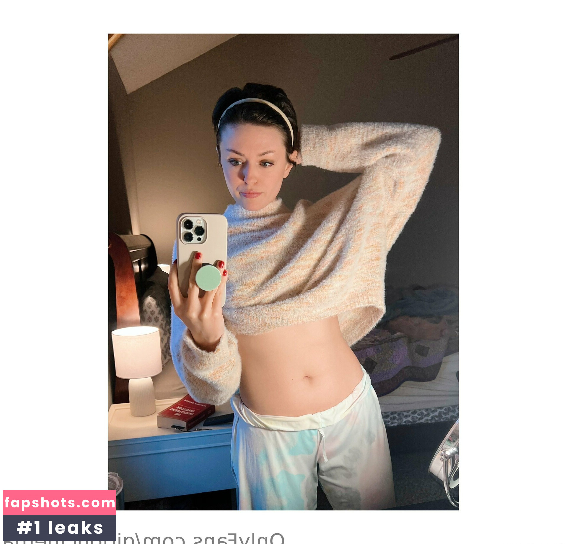 Girl On Cinema gallery photo #43