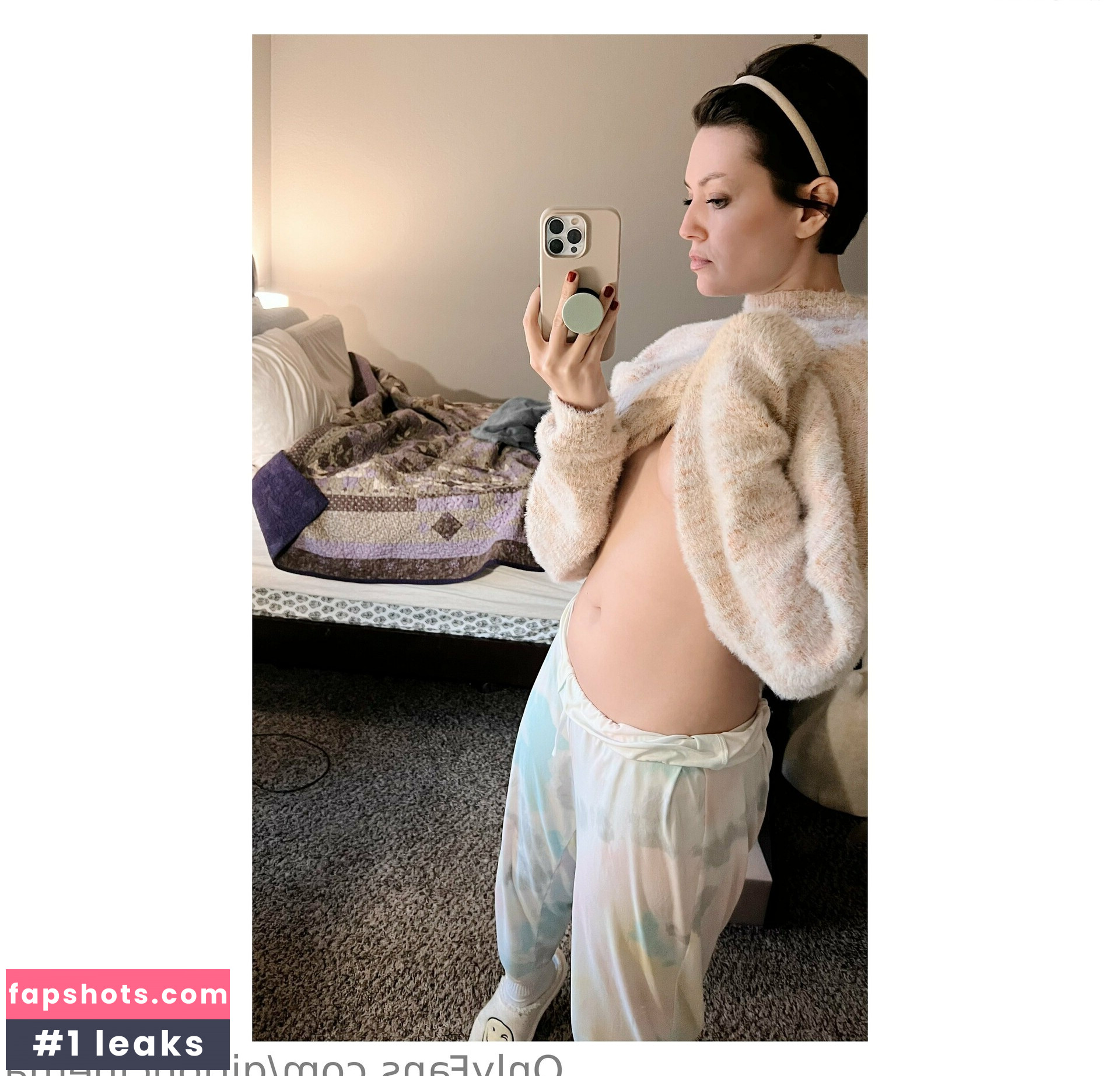 Girl On Cinema gallery photo #45